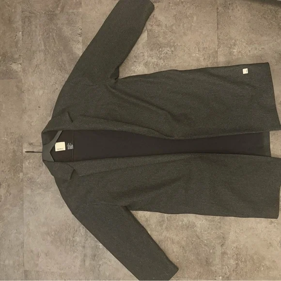 Vuori Trench Coat - Picture 2 of 3